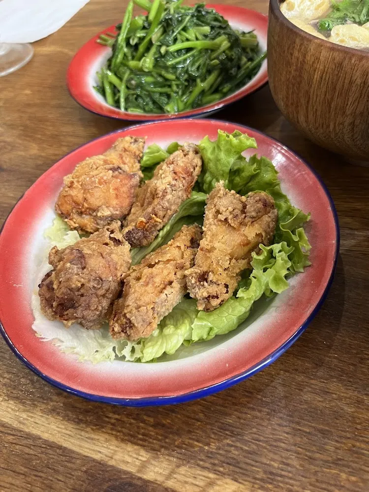 Le Poulet Frits Aux Épices Sèches Chez Lzj